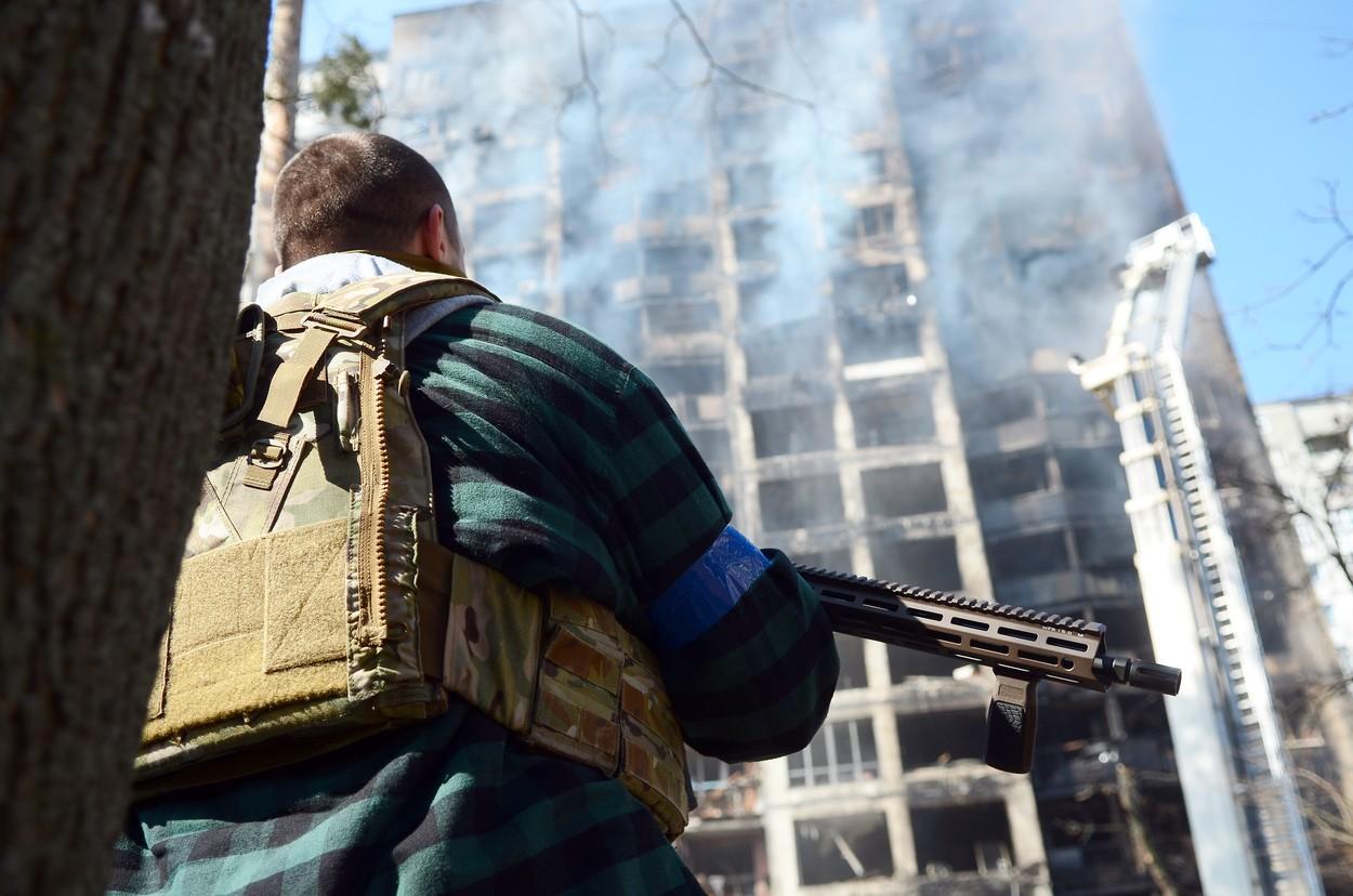 Război Rusia - Ucraina, ziua 21. Explozii și sirene de raid aerian la Kiev. Negocierile de pace, fără rezultat