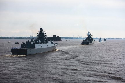 Navele ruse din Marea Neagra bombardează patru sate situate, aflte la 30 de kilometri de Odessa, anunţă armata ucraineană