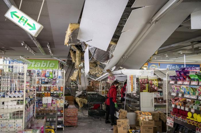 4 morți și peste 100 de răniți în cutremurul violent cu magnitudinea 7,4 care a lovit Japonia