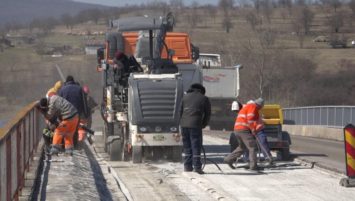 Culoarul Mureş-Nord, unul dintre puţinele drumuri din ţară pe care chiar se lucrează. Ce spun autorităţile despre proiectul de 120 de milioane de lei