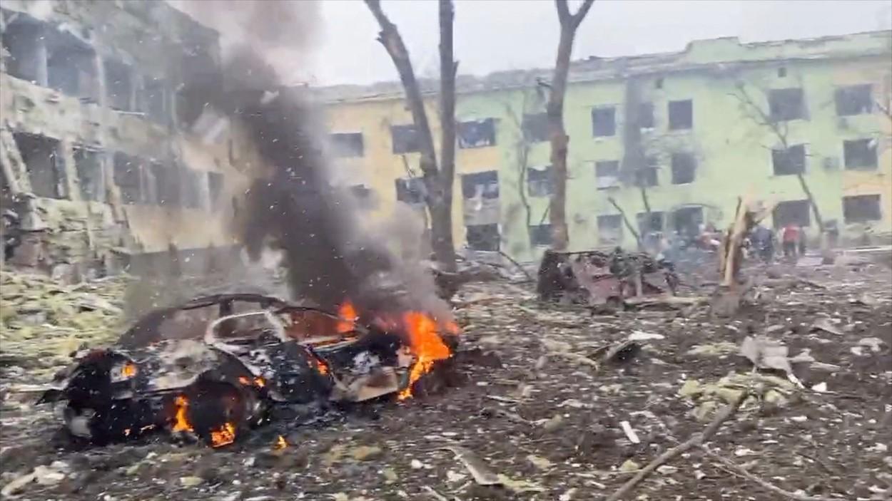 Război Rusia - Ucraina. Maternitate bombardată în Mariupol