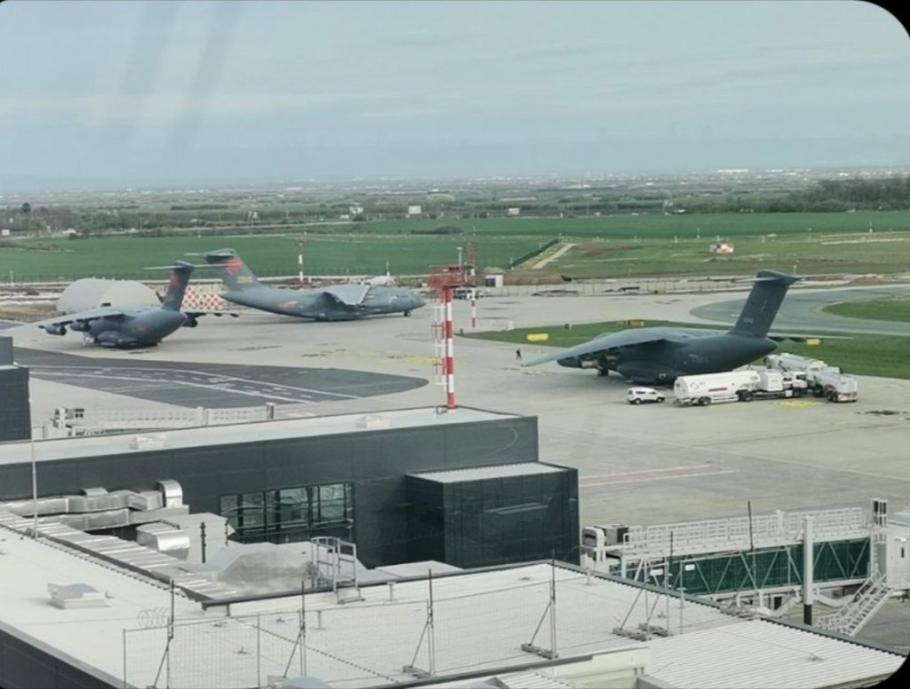 Armele Serbiei sunt un motiv de îngrijorare în Occident. Arma avansată a Belgradului primită în secret din China Armele Serbiei sunt un motiv de îngrijorare în Occident. Arma avansată a Belgradului primită în secret din China