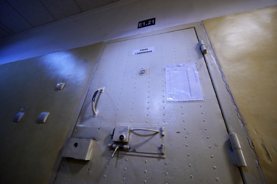 Cazuri de tortură în închisorile din România. Metoda "falaka" ar fi fost aplicată mai ales deținuților din Penitenciarul Giurgiu Cazuri de tortură în închisorile din România. Metoda "falaka" ar fi fost aplicată mai ales deținuților din Penitenciarul Giurgiu