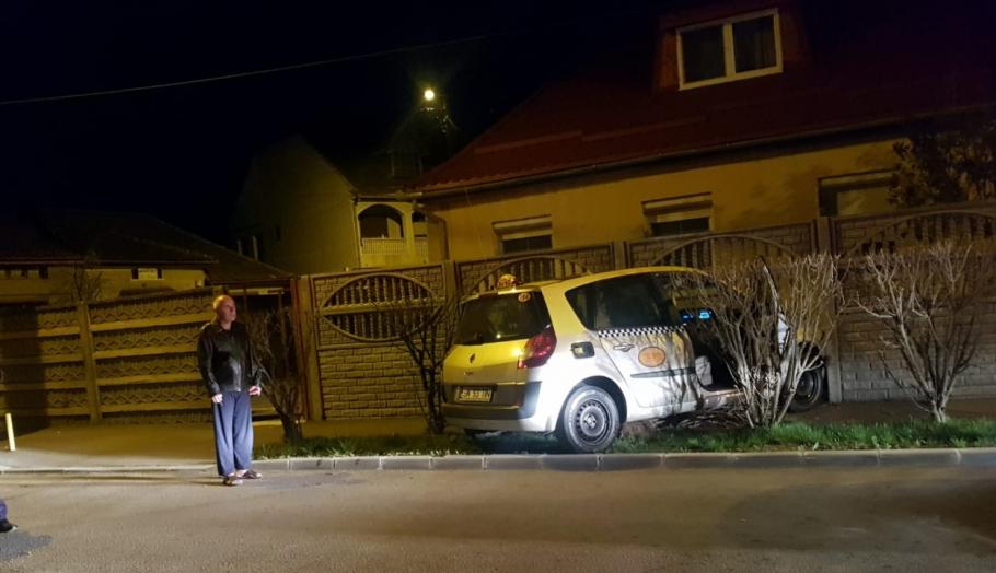 Un taximetrist din Satu Mare, beat şi cu permisul suspendat Un taximetrist din Satu Mare, beat şi cu permisul suspendat