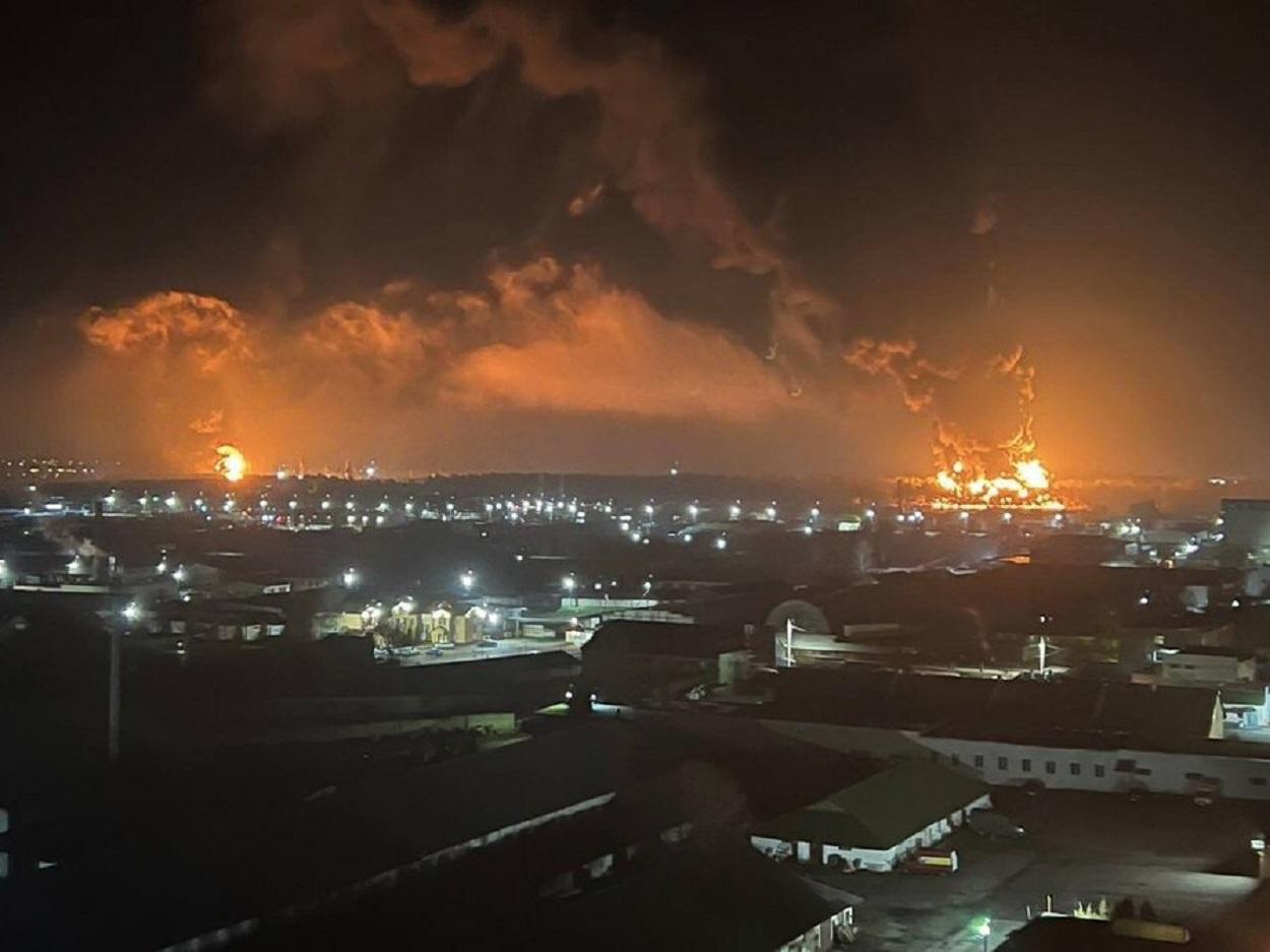 Incendiu masiv la un depozit rusesc de petrol din Briansk, aproape de granița cu Ucraina