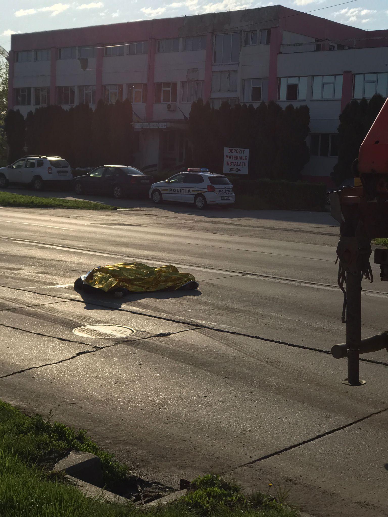 Biciclist din Satu Mare, omorât după ce a fost lovit de TIR. La volan se afla un tânăr de 25 de ani
