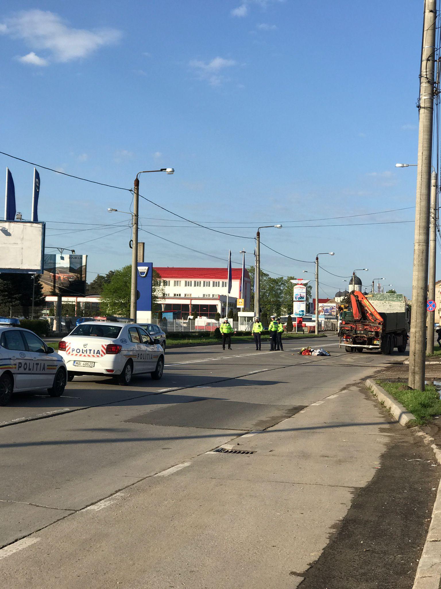 Biciclist din Satu Mare, omorât după ce a fost lovit de TIR. La volan se afla un tânăr de 25 de ani