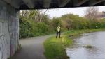 Bărbat de 60 de ani, care împinge oameni într-un canal cu apă, căutat cu disperare de poliţişti, în Scoţia