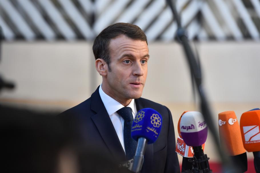 Emmanuel Macron, în favoarea revizuirii tratatelor UE. România şi alte 12 state se opun Emmanuel Macron, în favoarea revizuirii tratatelor UE. România şi alte 12 state se opun