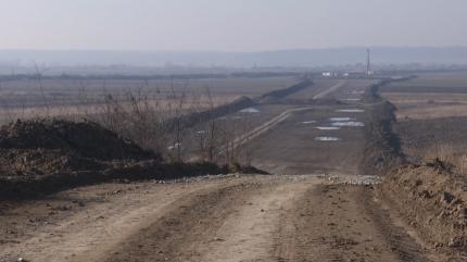 Drumul expres dintre Craiova şi Piteşti este încă în construcţie, dar primii kilometri au fost daţi în folosinţă