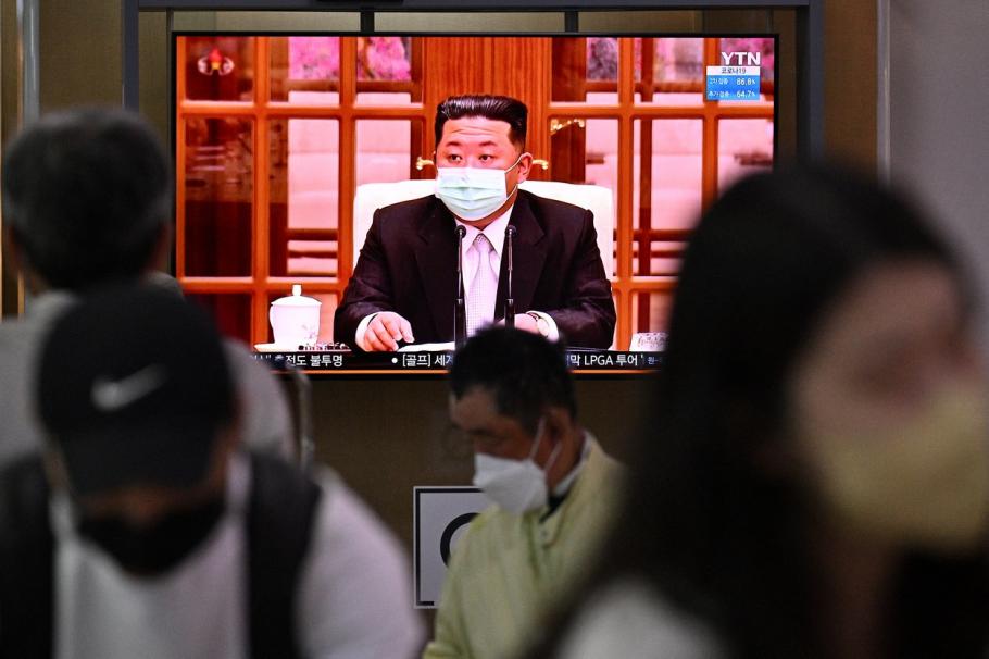 Cum a apărut Kim Jong-un în public după ce Coreea de Nord a confirmat primul caz de Covid Cum a apărut Kim Jong-un în public după ce Coreea de Nord a confirmat primul caz de Covid