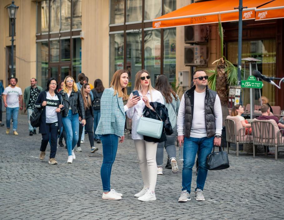 Vești bune pentru angajați. Zilele libere legale care se suprapun cu weekendu s-ar putea acorda în zilele lucrătoare următoare Vești bune pentru angajați. Zilele libere legale care se suprapun cu weekendu s-ar putea acorda în zilele lucrătoare următoare