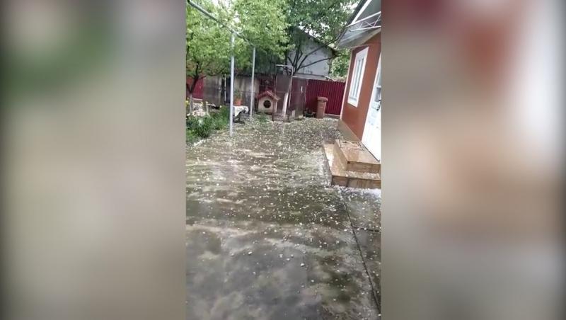 Grindina a produs pagube în mai multe judeţe din nordul ţării