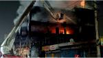 Incendiu devastator, soldat cu moartea a 27 de persoane şi spitalizarea altor 40, într-o clădire din India
