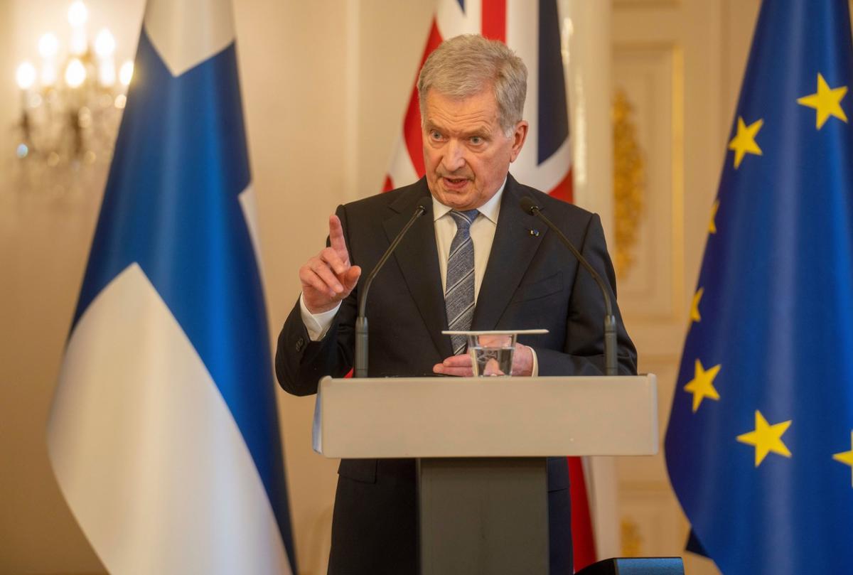 Preşedintele finlandez a discutat cu Putin despre planurile Finlandei de aderare la NATO. Reacţia imediată a Kremlinului Preşedintele finlandez a discutat cu Putin despre planurile Finlandei de aderare la NATO. Reacţia imediată a Kremlinului