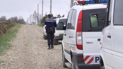 Un tânăr în vârstă de 26 de ani, arestat în judeţul Alba în legătură cu o crimă din Franţa. Un italian a fost găsit mort într-o pădure