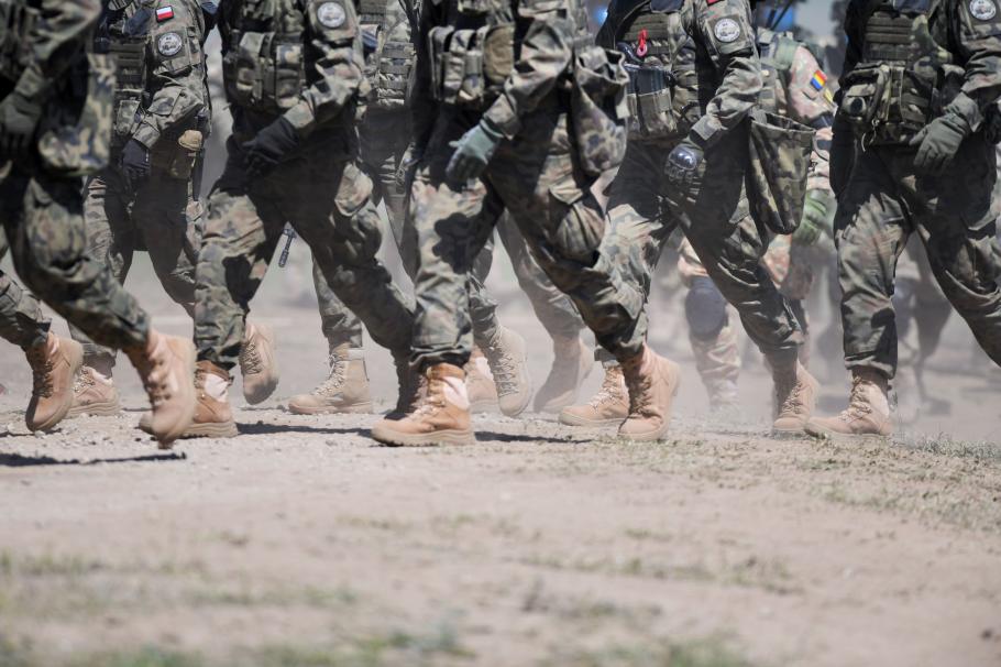 Ministerul Apărării anunţă o nouă lege privind stagiul militar în România Ministerul Apărării anunţă o nouă lege privind stagiul militar în România