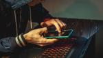 România este din nou ținta amenințării Flubot. Cum acționează troianul bancar după ce obține accesul la telefon