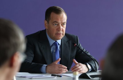 Medvedev respinge planul de pace al Italiei: "E făcut de politologi care citesc ziare provinciale". Peskov spune că Moscova nu a văzut încă draftul