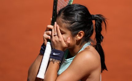 Emma Răducanu, eliminată în turul doi de la Roland Garros