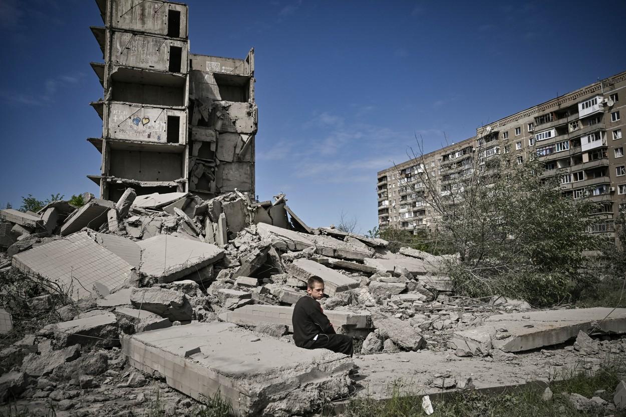 Război Rusia - Ucraina. Peste 40 de oraşe din Donbas au fost bombardate