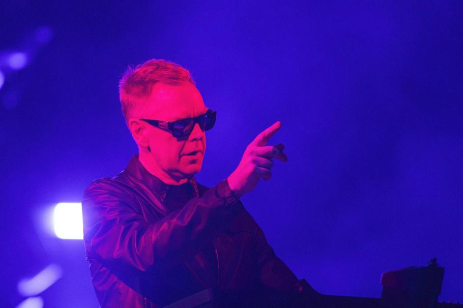 Andrew Fletcher Andrew Fletcher, membru fondator al legendarei formații Depeche Mode