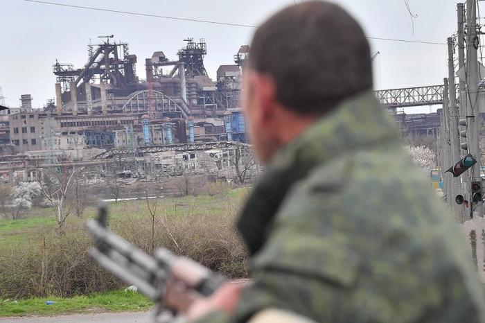 Rusia anunță încetarea focului, timp de 3 zile, pentru a permite evacuarea civililor din adăposturile oțelăriei Azovstal