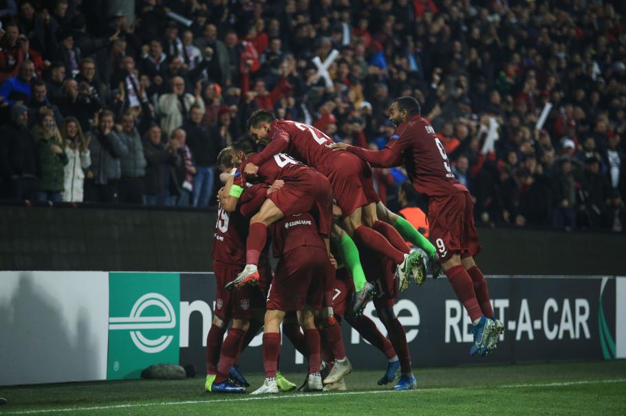 CFR Cluj va întâlni campioana Armeniei în primul tur al Ligii Campionilor CFR Cluj va întâlni campioana Armeniei în primul tur al Ligii Campionilor