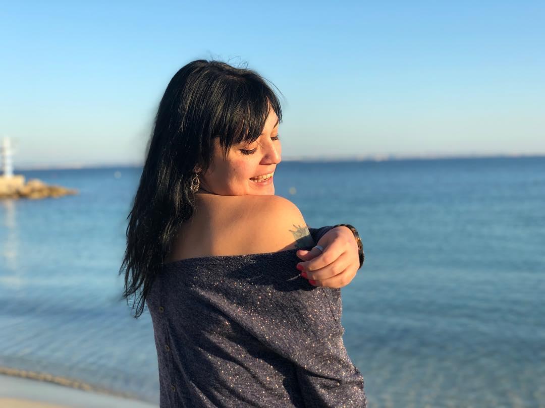 Amelia Ţigănuş a lansat cartea "Revolta curvelor", o biografie-manifest