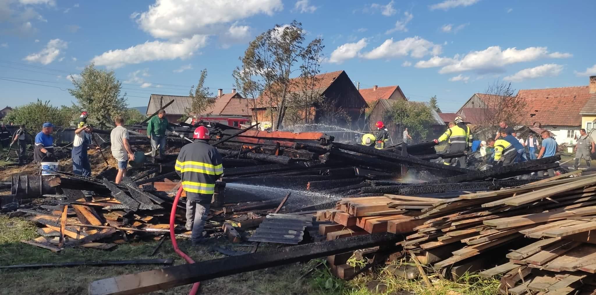 Incendiu în localitatea Joseni din Harghita