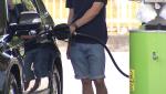 Iohannis, despre măsura Guvernului privind preţul carburanţilor: "Până la urmă şi 50 de bani sunt 50 de bani pe care nu îi dai când alimentezi la pompă"