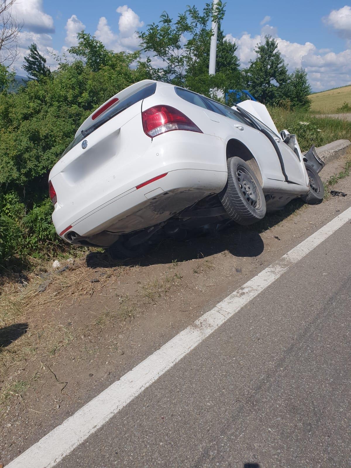 Accident cu cinci victime pe o şosea din Suceava