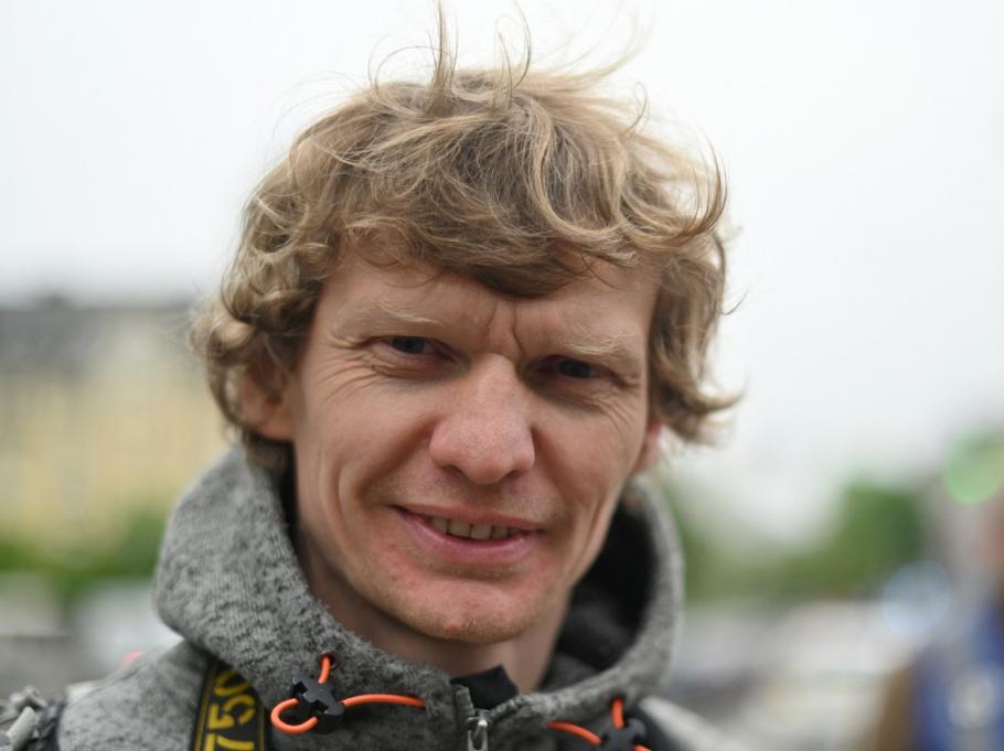 Trupul lui Maks Levin a fost descoperit pe 1 aprilie, la mai bine de două săptămâni după ce fotograful a dispărut. Trupul lui Maks Levin a fost descoperit pe 1 aprilie, la mai bine de două săptămâni după ce fotograful a dispărut.
