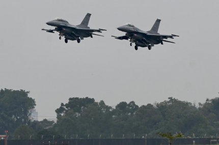 China acuză că un avion american a pus în pericol pacea şi stabilitatea în Taiwan