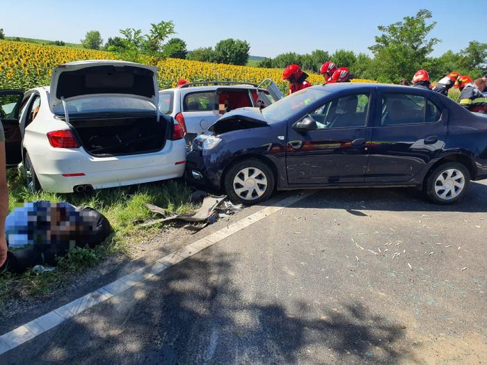 Impact devastator pe Drumul Morţii: 3 morţi şi 6 răniţi, după ce trei autoturisme s-au izbit violent în Ialomiţa. A fost declanşat planul roşu de intervenţie