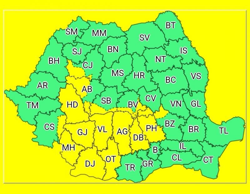 Avertizare meteo de vreme severă. Ploi torențiale și vijelii în 16 județe