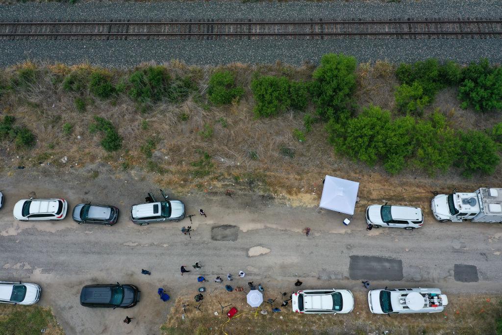 Peste 50 de cadavre au fost găsite în camion