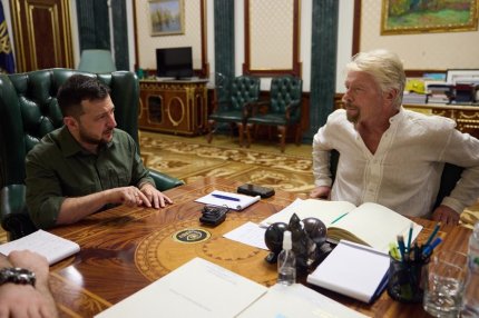 Richard Branson a mers în vizită în Ucraina