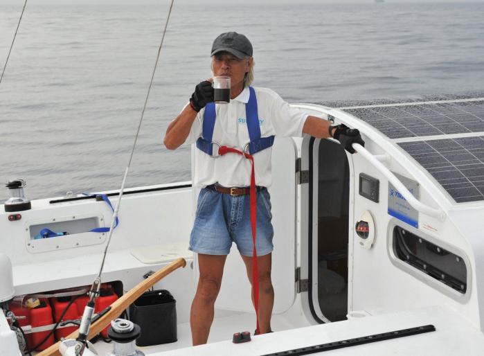 Aventura-record a unui japonez de 83 de ani. Kenichi Horie a traversat iar Pacificul, la 6 decenii după fuga plină de pericole în SUA