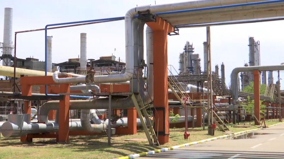 Rafinăria Petrotel a rușilor de la Lukoil va importa ţiţei din Kazahstan în locul celui rusesc - surse Rafinăria Petrotel a rușilor de la Lukoil va importa ţiţei din Kazahstan în locul celui rusesc - surse