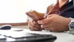 Cum se va calcula salariul minim european, agreat azi. 21 de țări obligate să evalueze dacă actualul salariu este suficient pentru un trai decent