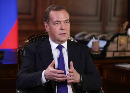 Medvedev îi amenință pe "degeneraţii" care vor "moartea" Rusiei. "Atâta timp cât voi trăi, voi face totul pentru a-i face să dispară"