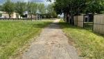 O adolescentă de 13 ani, găsită moartă pe un drum public, în spatele școlii unui sat. Tânăra din Franța fusese înjunghiată