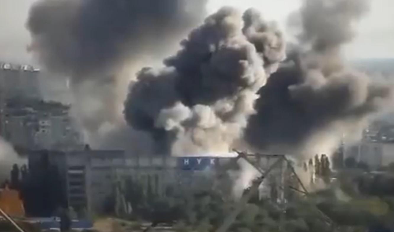 Război Rusia - Ucraina, ziua 142 LIVE TEXT. Prima reacţie a Rusiei după ce 23 de oameni au murit la Viniţa. Momentul în care rachetele lovesc două universităţi din Nikolaev