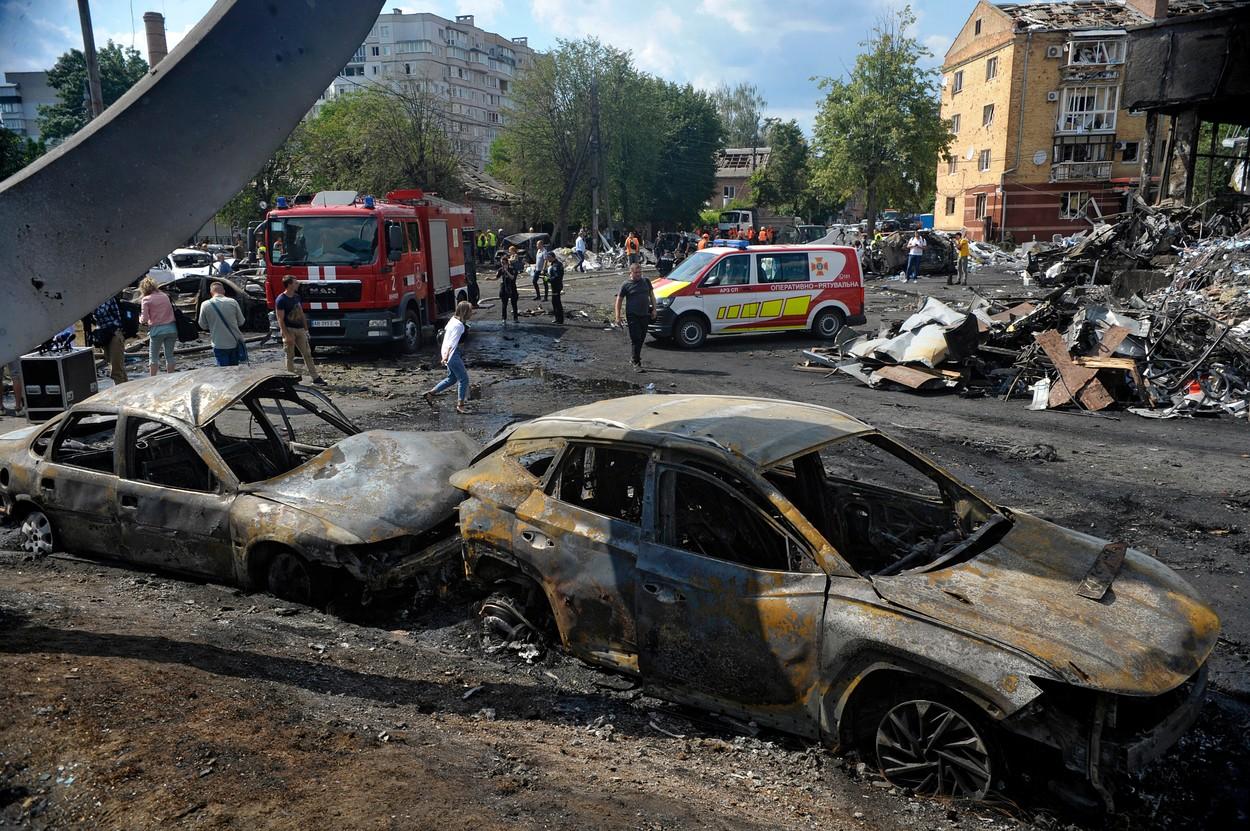 Ruşii au atacat portul Odessa la mai puţin de o zi de la semnarea acordului pentru exportul cerealelor. Bucăţi din rachetele ruseşti au ajuns pe litoral bulgar