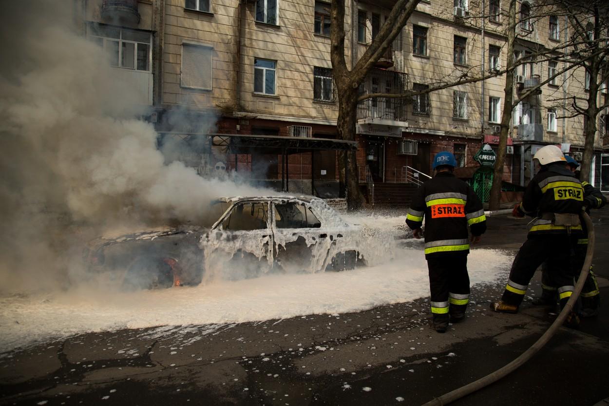 Război Rusia - Ucraina, ziua 135 LIVE TEXT. Bombardamente masive ale armatei ruse în Nikolaev. Peste 50 de oameni au fost răniţi