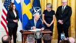 Joe Biden a semnat ratificarea aderării Finlandei şi Suediei la NATO