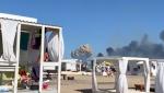 Turiştii ruşi au fugit de pe plajele din Crimeea, după exploziile de la baza aeriană