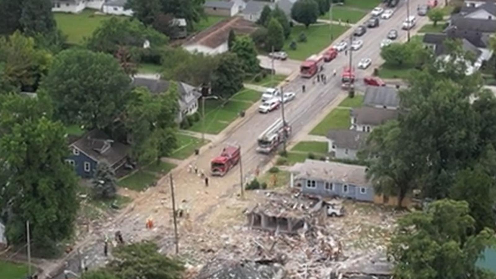 Trei morţi şi zeci de case distruse, bilanţul unei explozii pternice în SUA