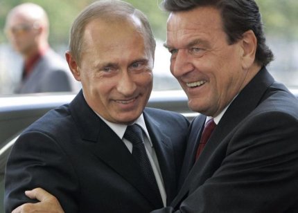 Gerhard Schröder dă în judecată parlamentul Germaniei după ce a refuzat ră renunțe la prietenia cu Vladimir Putin